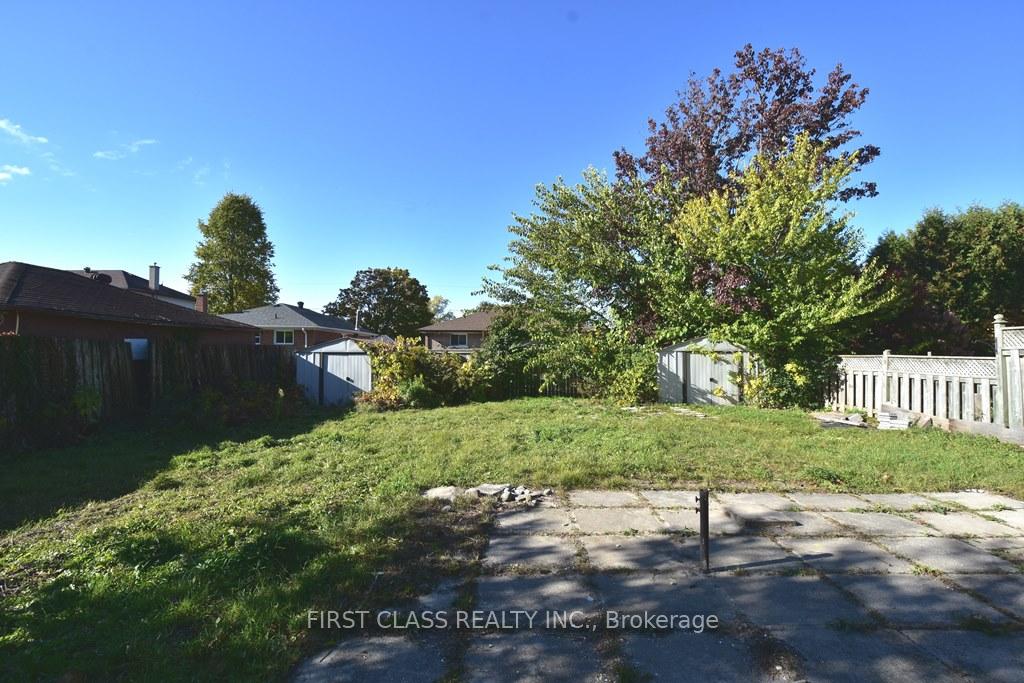 Photo 21 of 152 Eastmount Street, Oshawa, Eastdale — HOMEH
