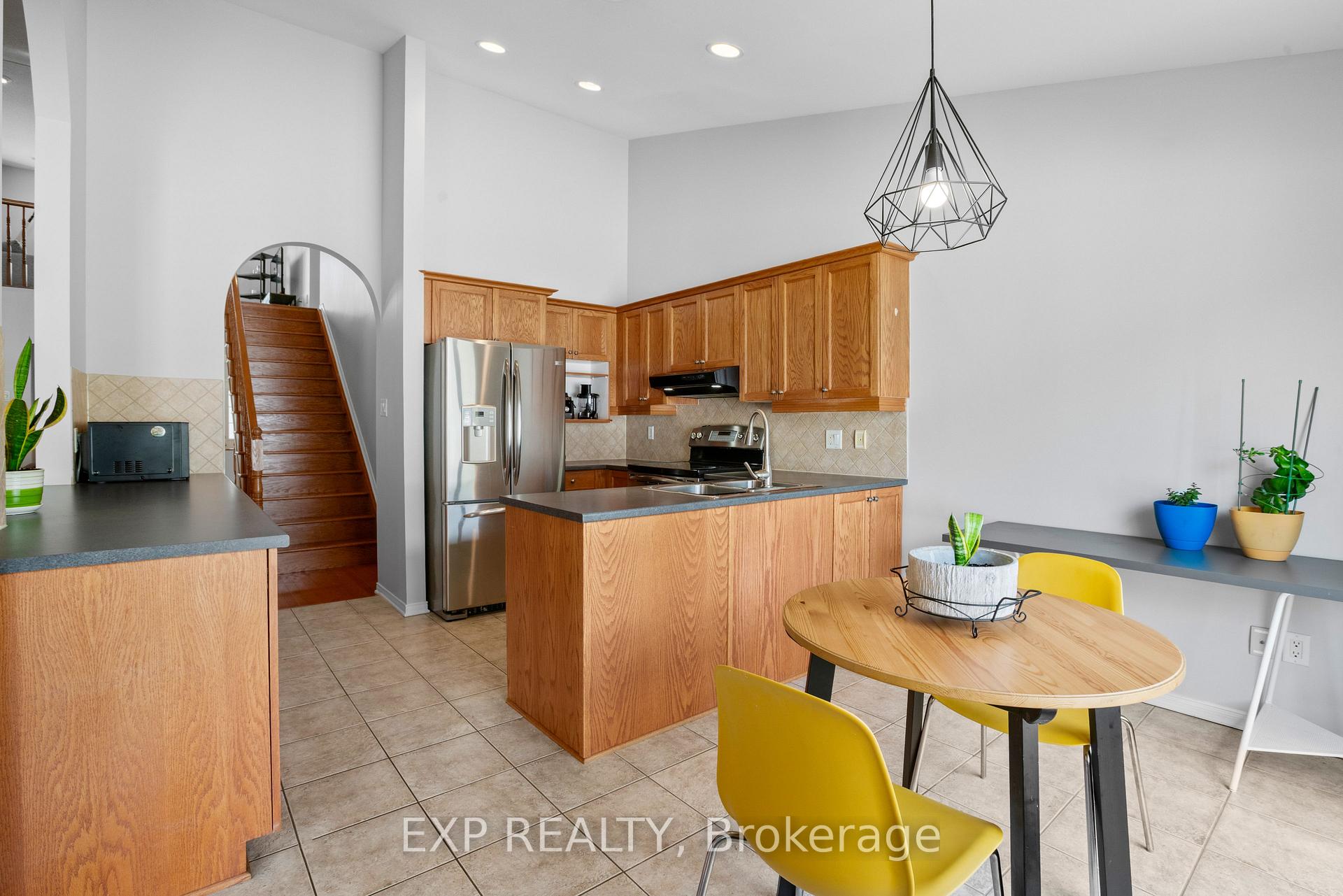 Photo 12 of 111 Coursier Crescent, Ottawa, Avalon East — HOMEH