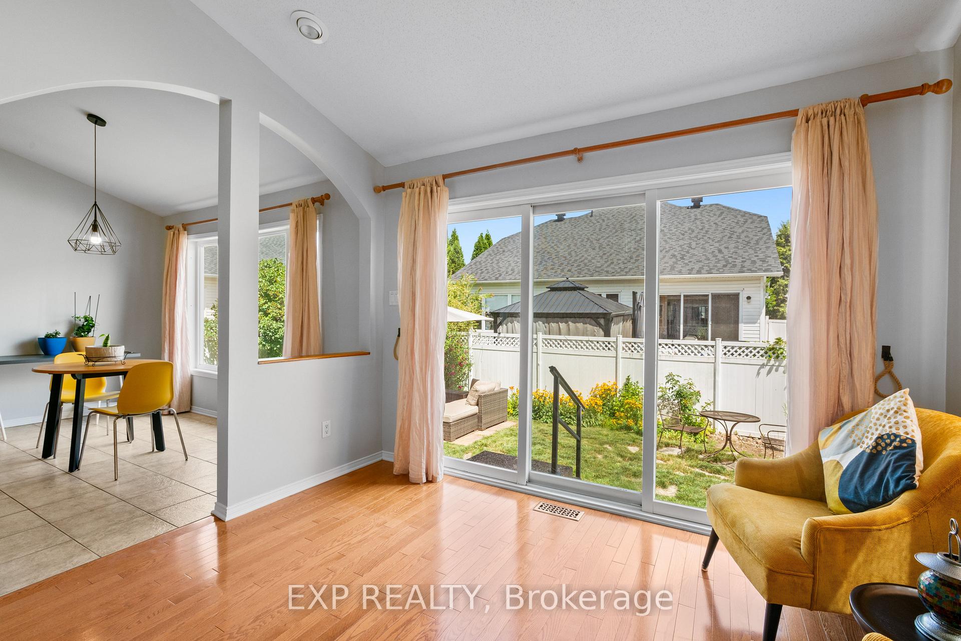 Photo 14 of 111 Coursier Crescent, Ottawa, Avalon East — HOMEH