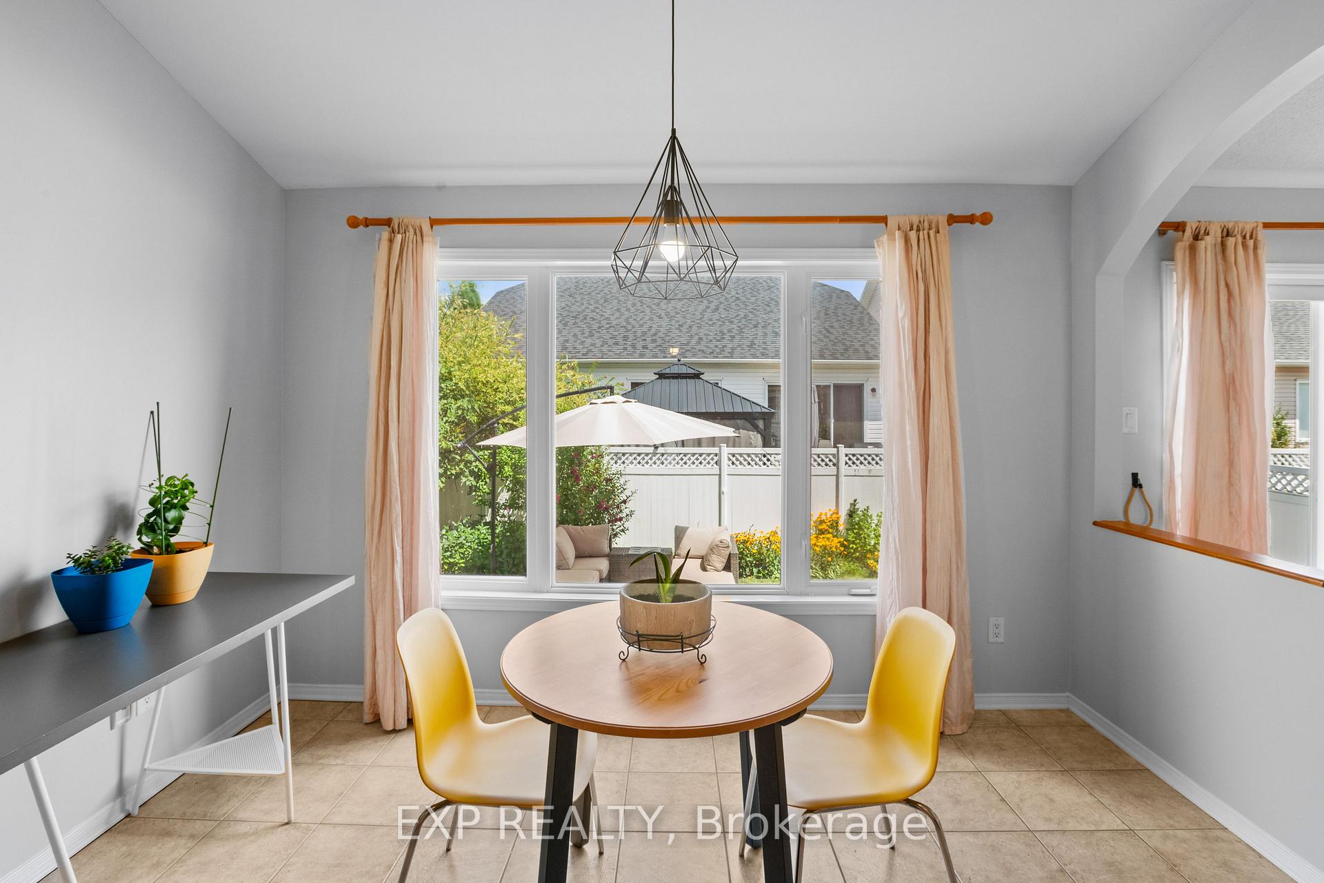 Photo 16 of 111 Coursier Crescent, Ottawa, Avalon East — HOMEH