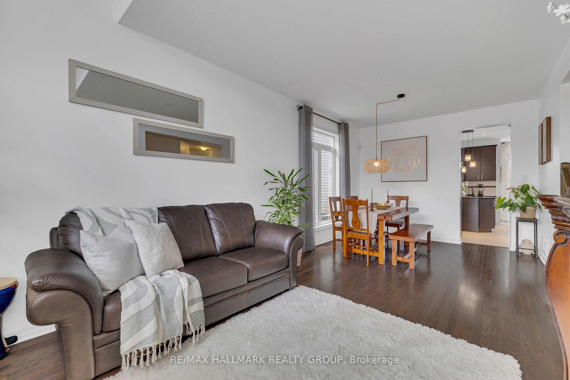 Photo 6 of 418 Dovehaven Street, Ottawa, Mer Bleue/Bradley Estates/Anderson Park — HOMEH