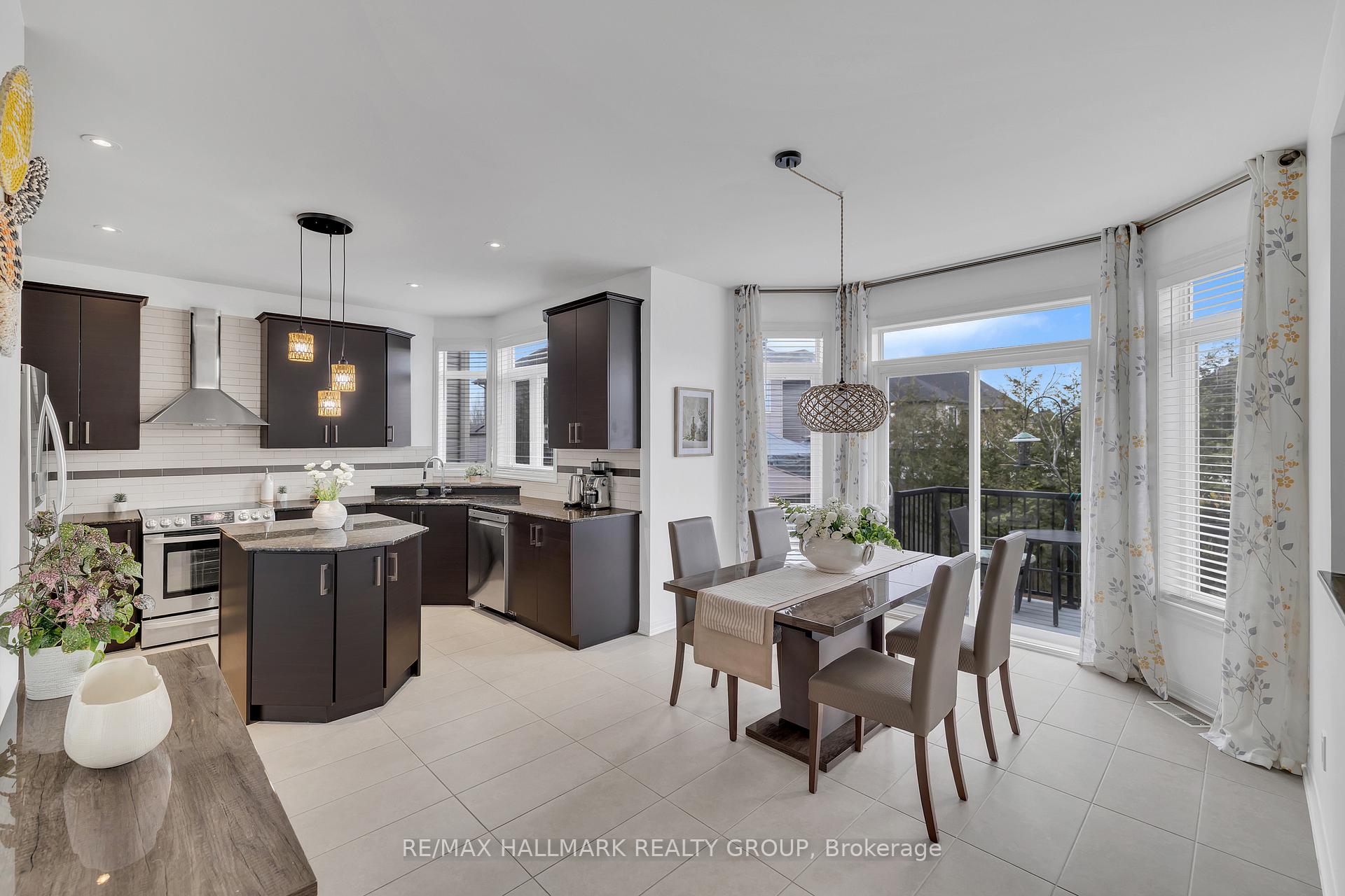 Photo 9 of 418 Dovehaven Street, Ottawa, Mer Bleue/Bradley Estates/Anderson Park — HOMEH