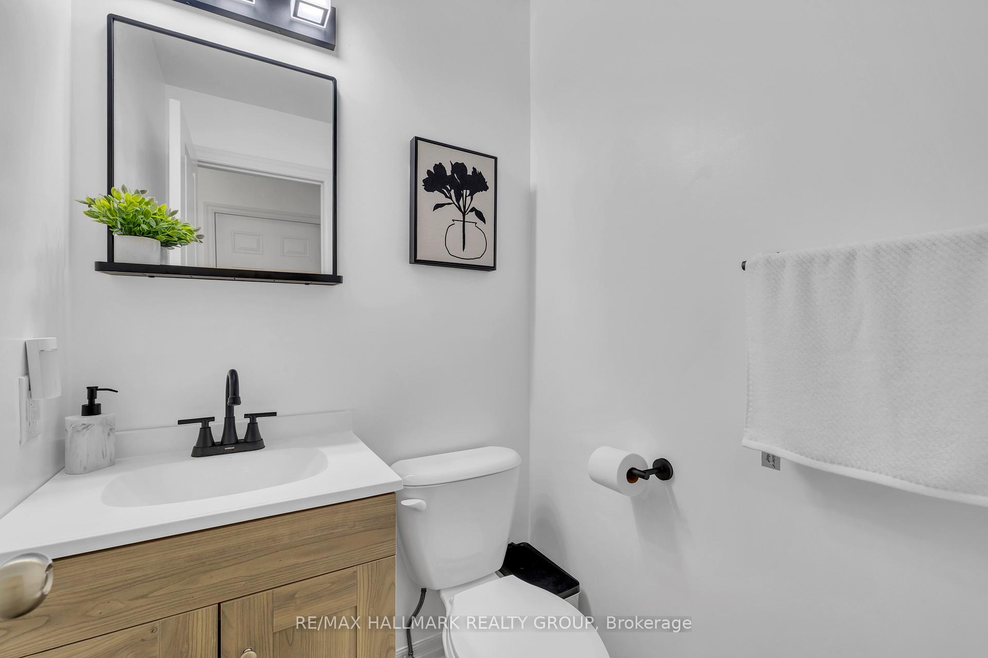 Photo 15 of 418 Dovehaven Street, Ottawa, Mer Bleue/Bradley Estates/Anderson Park — HOMEH