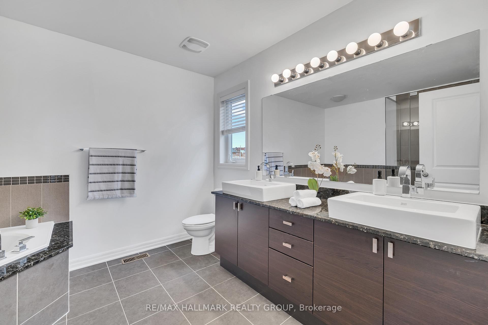 Photo 20 of 418 Dovehaven Street, Ottawa, Mer Bleue/Bradley Estates/Anderson Park — HOMEH