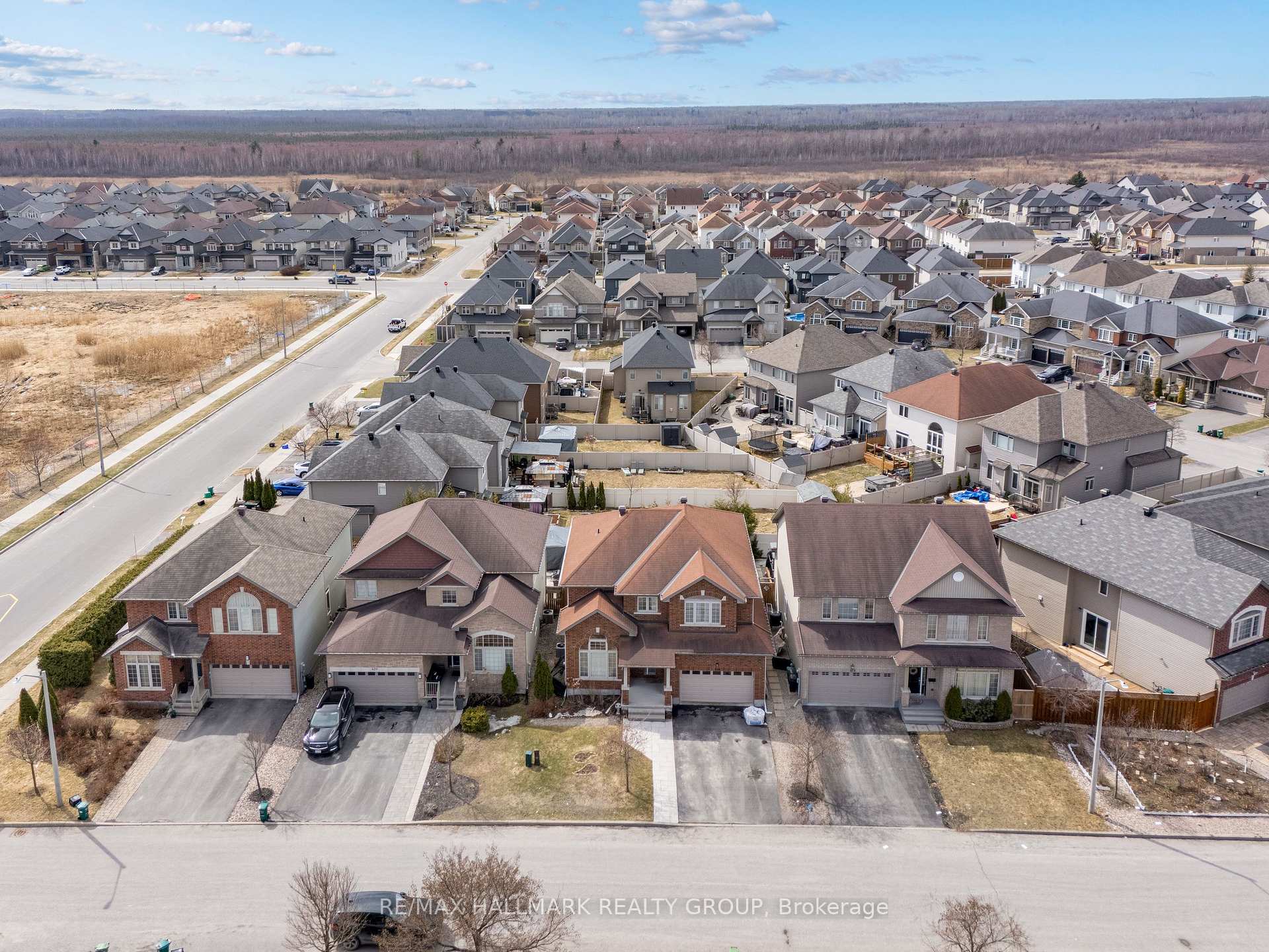 Photo 36 of 418 Dovehaven Street, Ottawa, Mer Bleue/Bradley Estates/Anderson Park — HOMEH