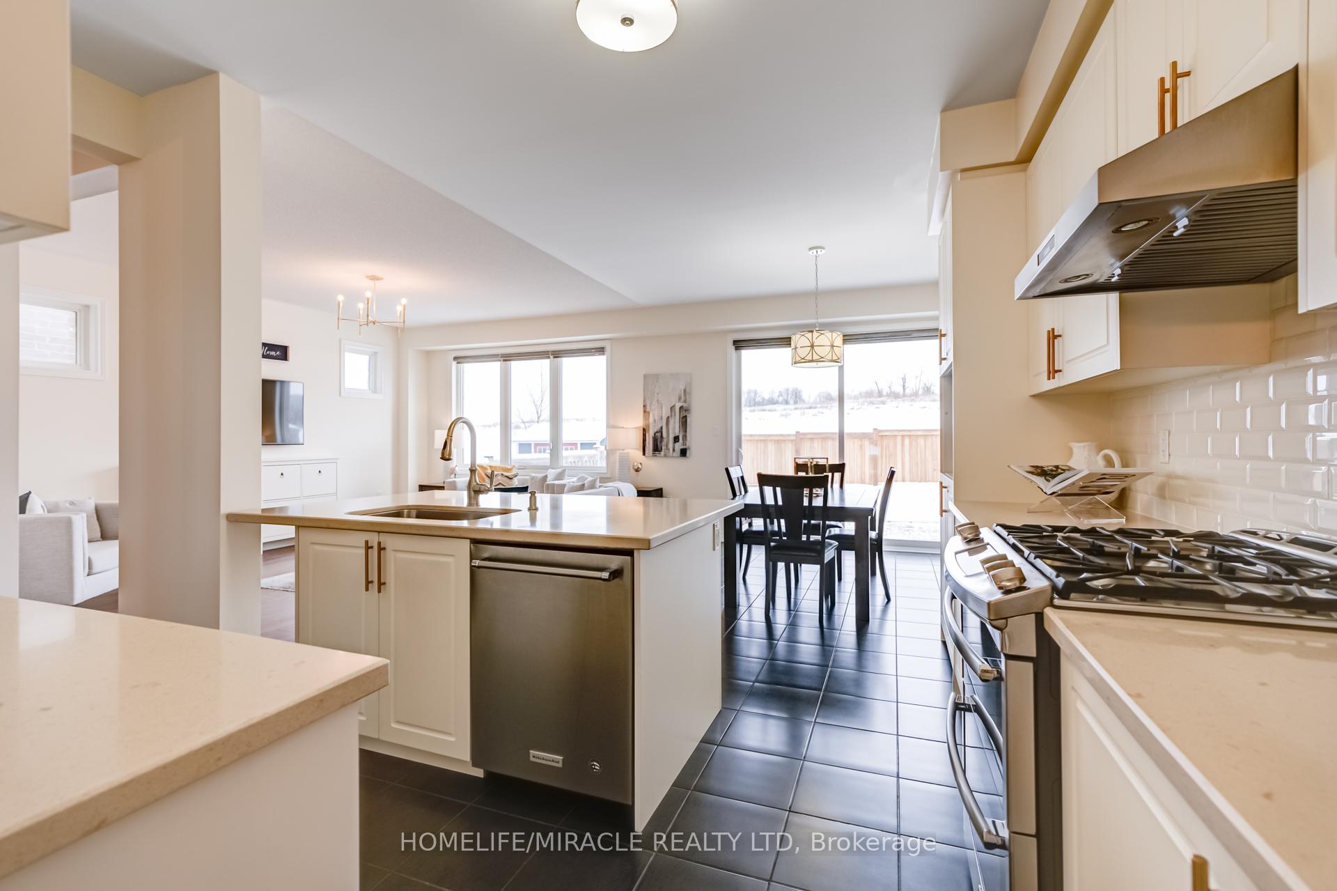 Photo 20 of 87 Sutcliffe Way, New Tecumseth, Alliston — HOMEH