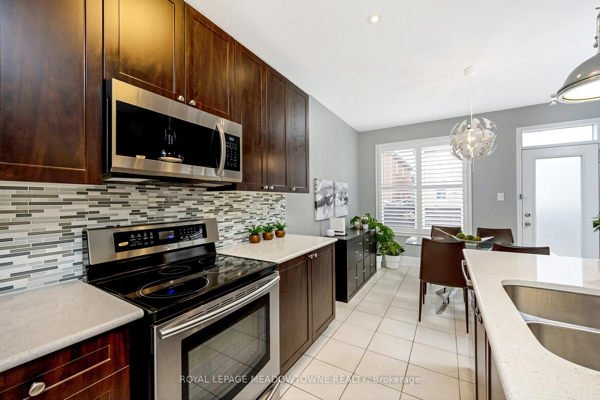 Photo 12 of 428 Dymott Avenue, Milton, Harrison — HOMEH