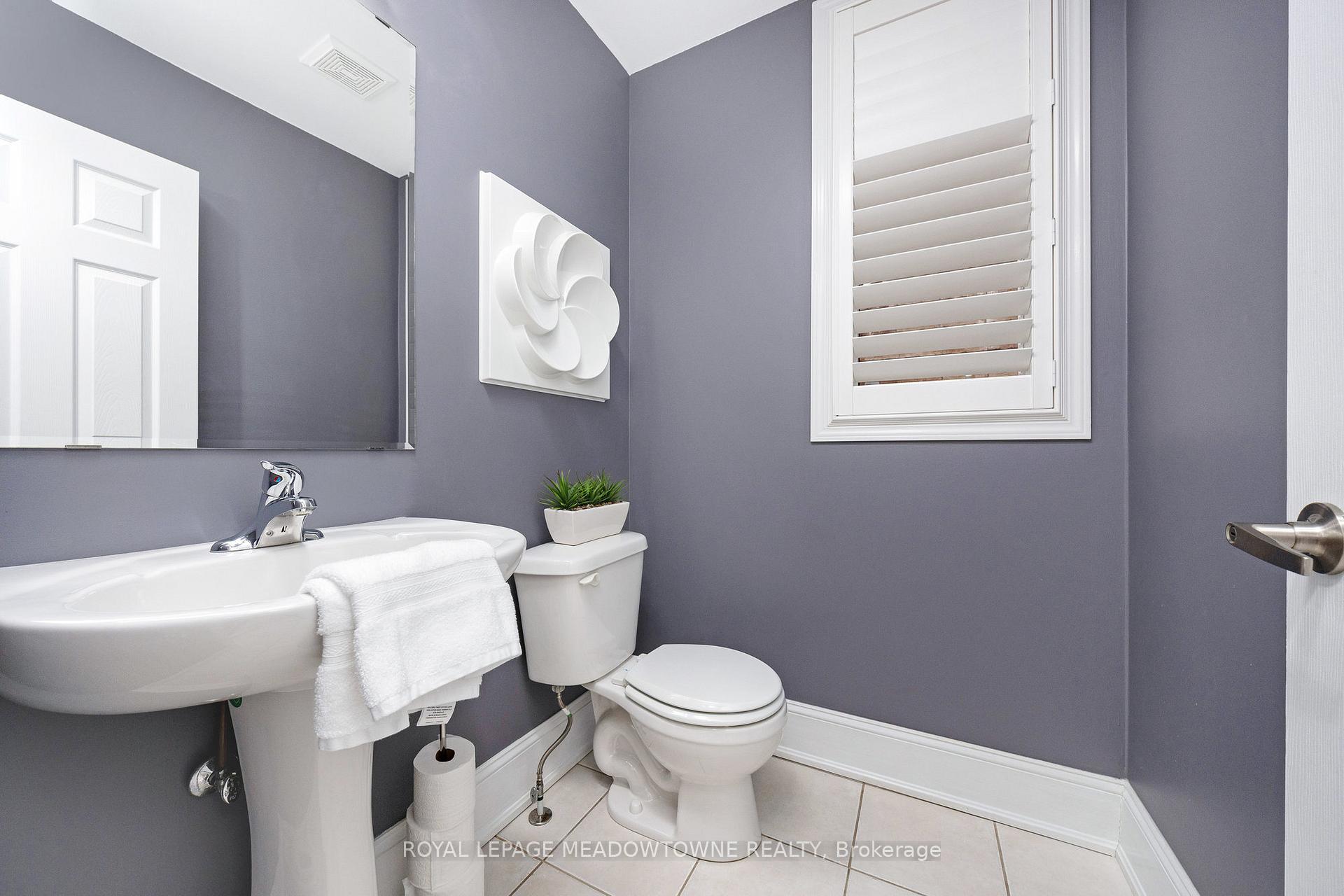 Photo 6 of 428 Dymott Avenue, Milton, Harrison — HOMEH