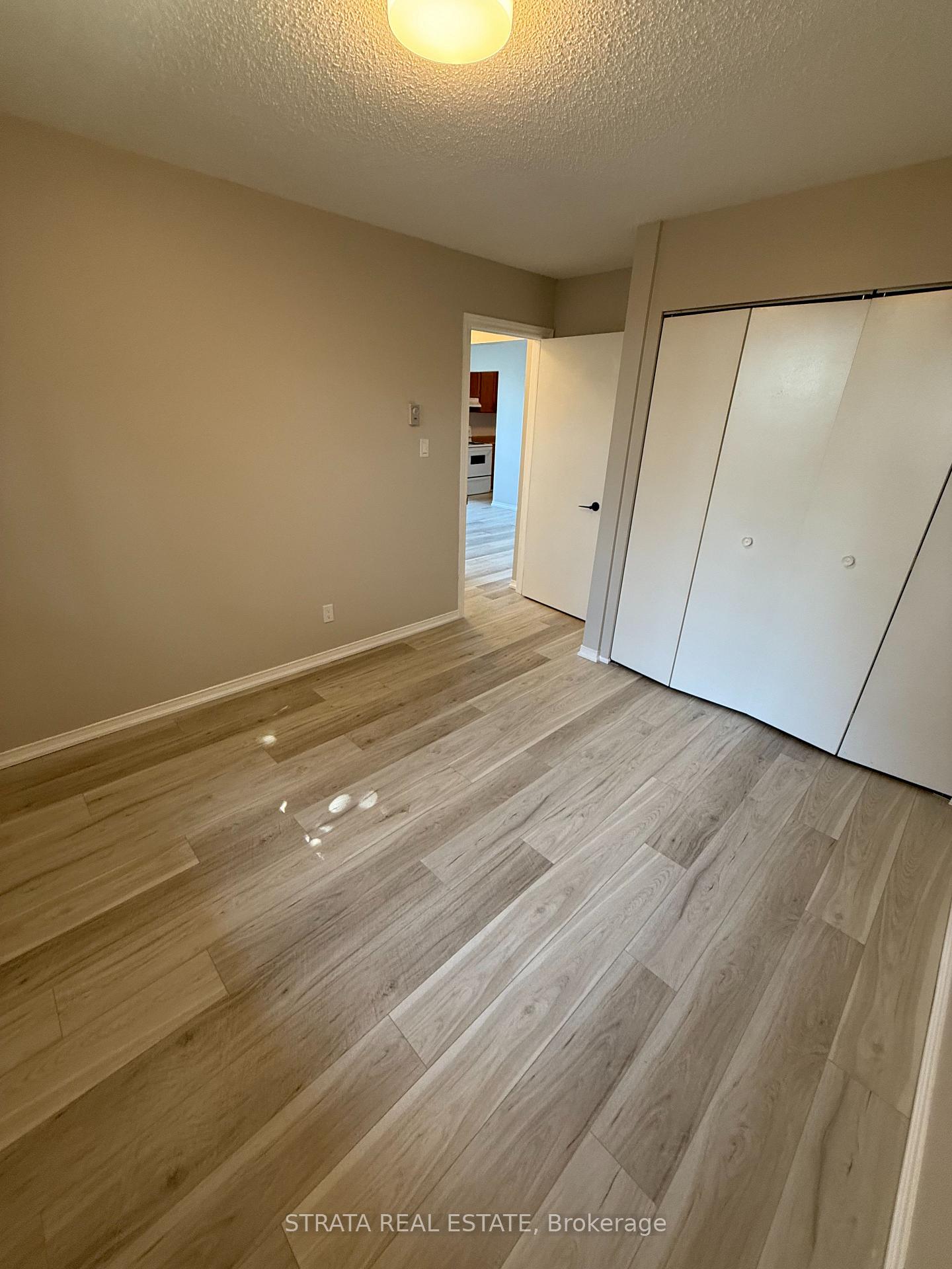 Photo 7 of Unit 5, 338 Malaga Road, Oshawa, Lakeview — HOMEH