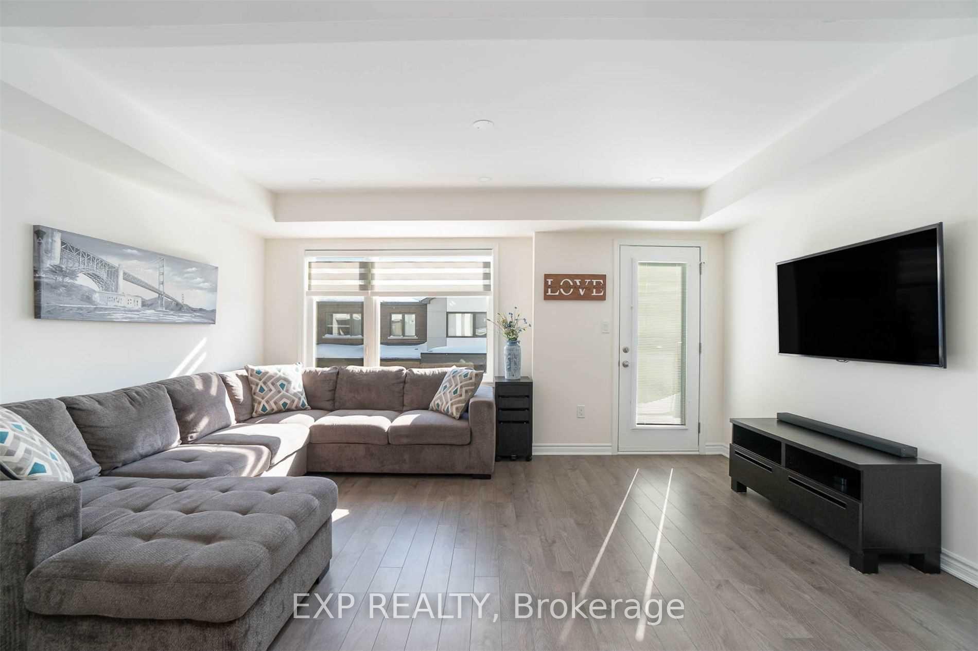 Photo 3 of Unit 20, 1125 Leger Way, Milton, Ford — HOMEH