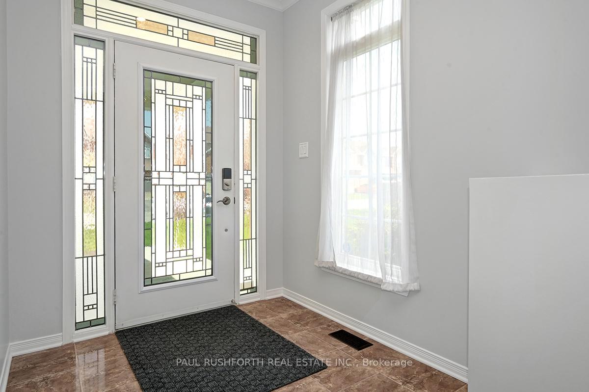 Photo 3 of 248 Lucinda Crescent, Ottawa, Mer Bleue/Bradley Estates/Anderson Park — HOMEH