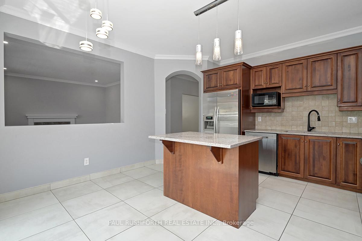 Photo 12 of 248 Lucinda Crescent, Ottawa, Mer Bleue/Bradley Estates/Anderson Park — HOMEH