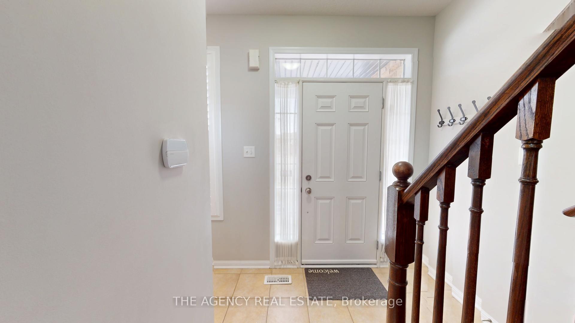 Photo 2 of 346 Schreyer Crescent, Milton, Harrison — HOMEH