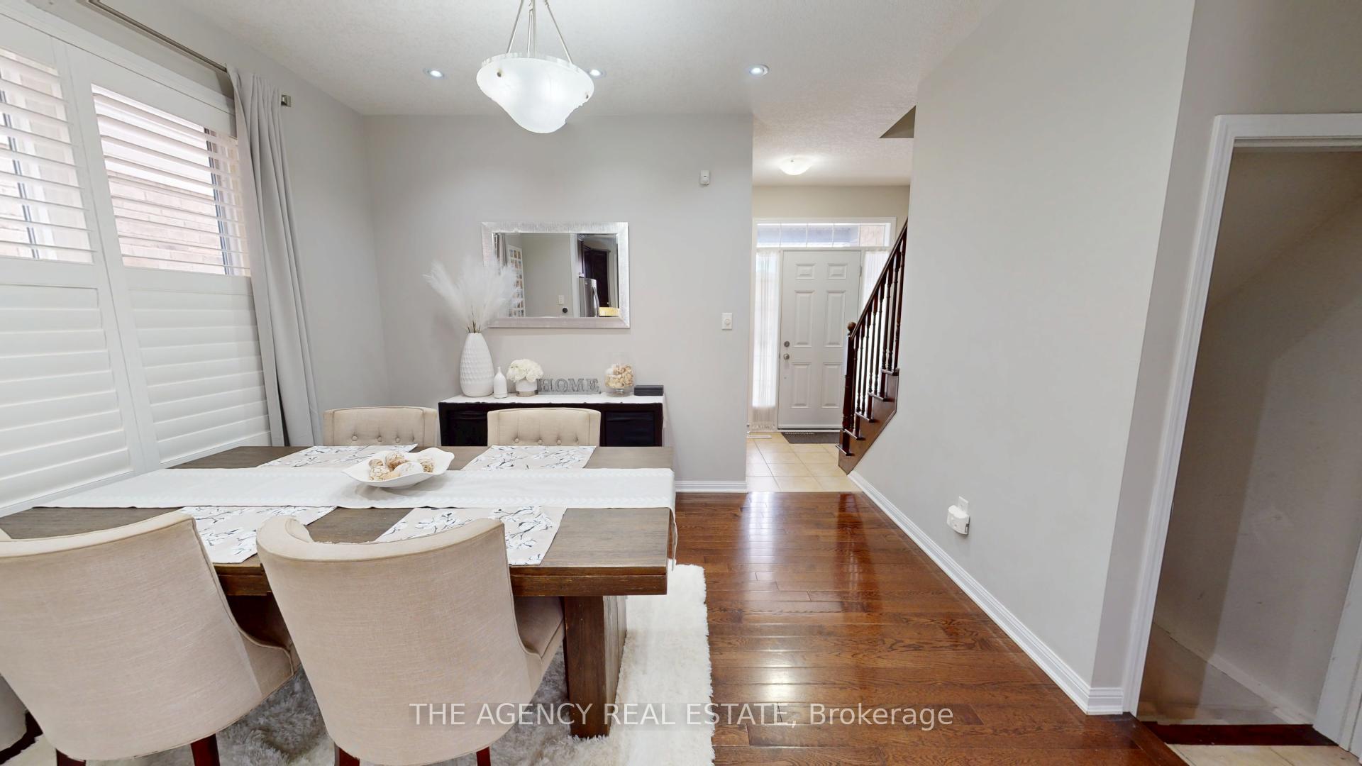 Photo 4 of 346 Schreyer Crescent, Milton, Harrison — HOMEH