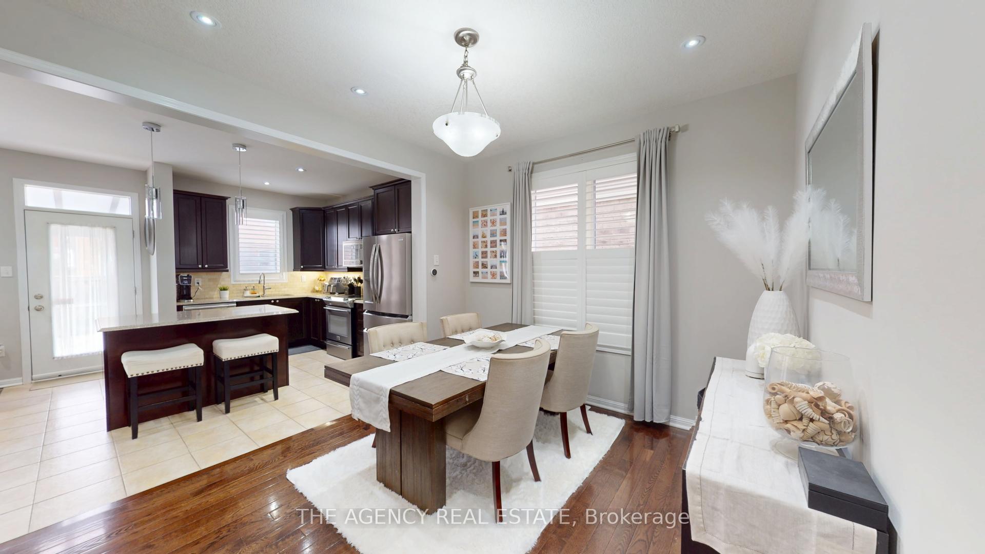 Photo 10 of 346 Schreyer Crescent, Milton, Harrison — HOMEH