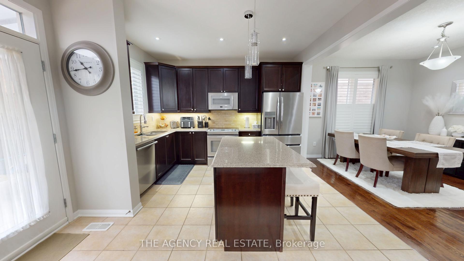Photo 15 of 346 Schreyer Crescent, Milton, Harrison — HOMEH