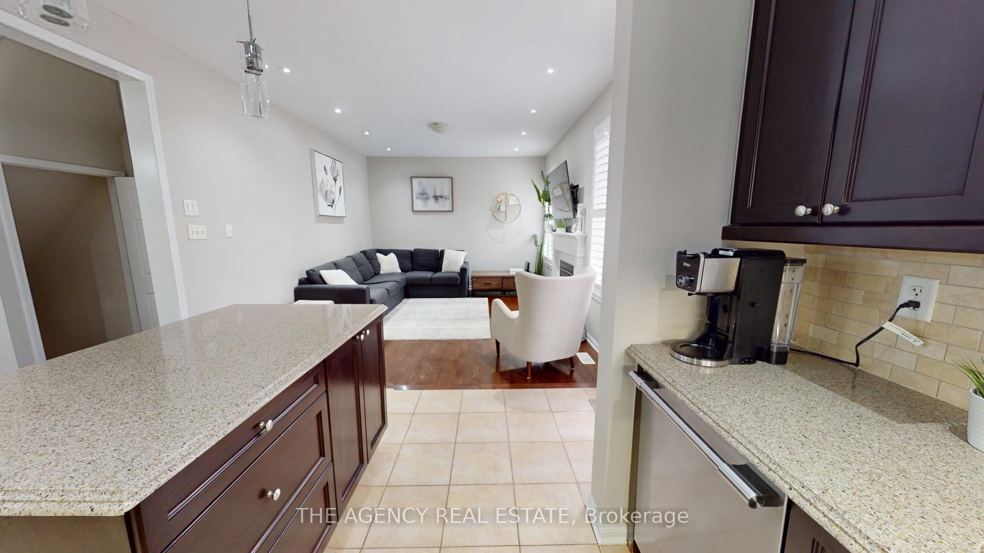Photo 17 of 346 Schreyer Crescent, Milton, Harrison — HOMEH
