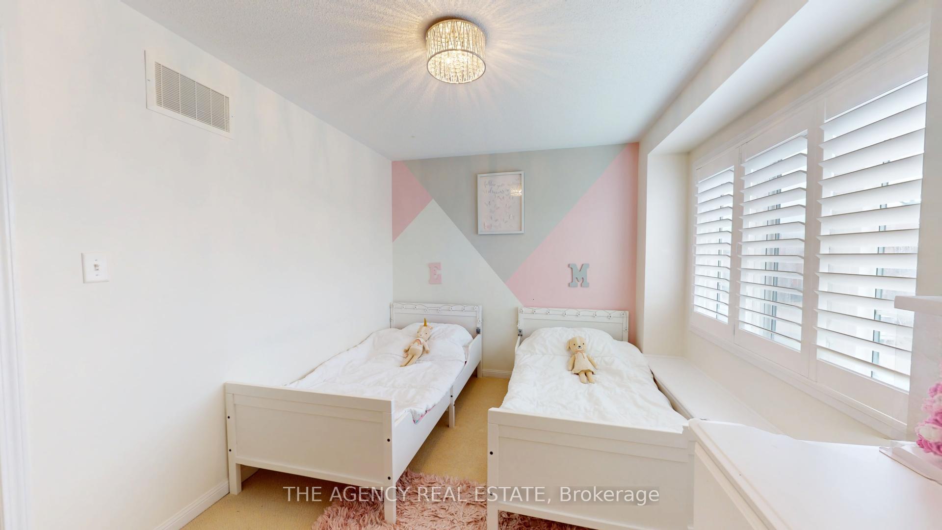 Photo 33 of 346 Schreyer Crescent, Milton, Harrison — HOMEH