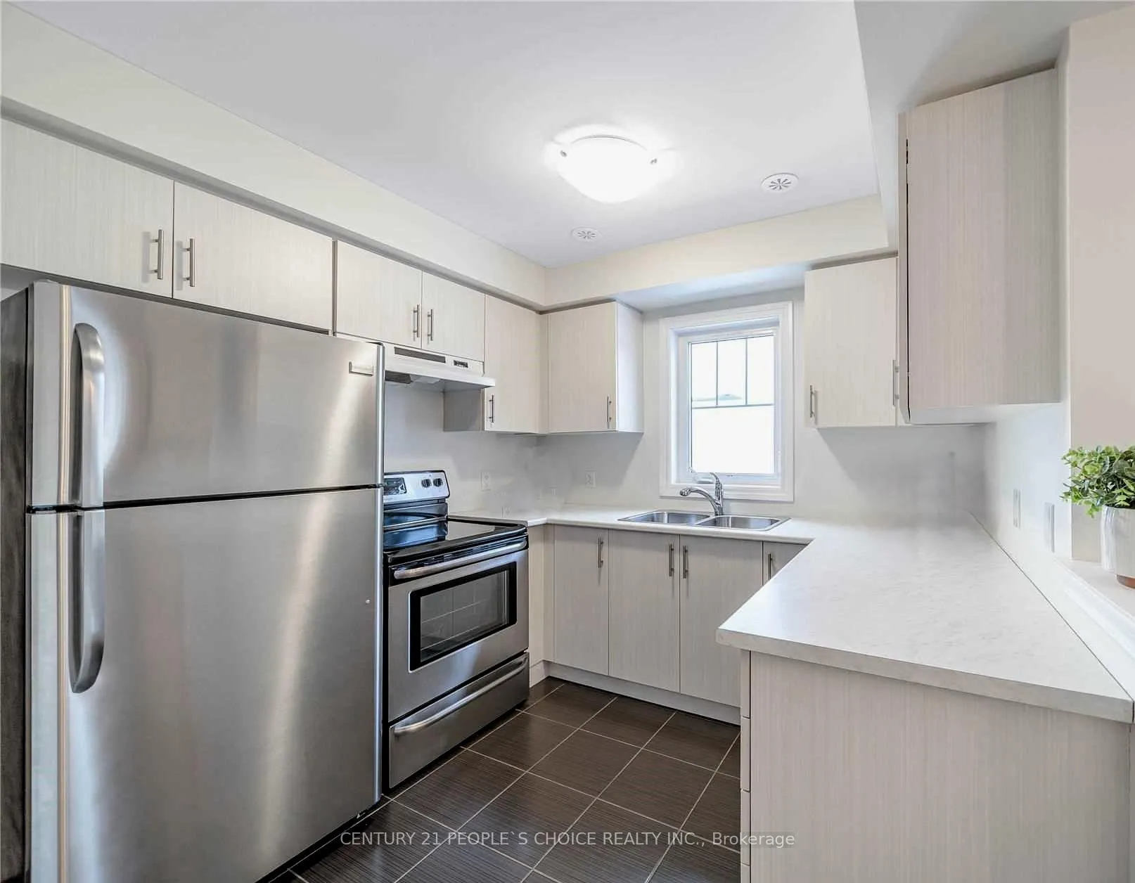 Photo 4 of 80 Nearco Crescent, Oshawa, Windfields — HOMEH