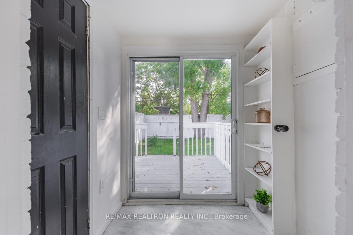 Photo 16 of 207 Centre Street N, Oshawa, O'Neill — HOMEH