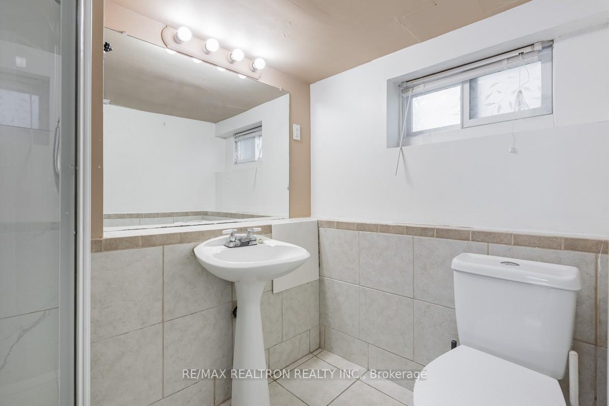 Photo 41 of 207 Centre Street N, Oshawa, O'Neill — HOMEH