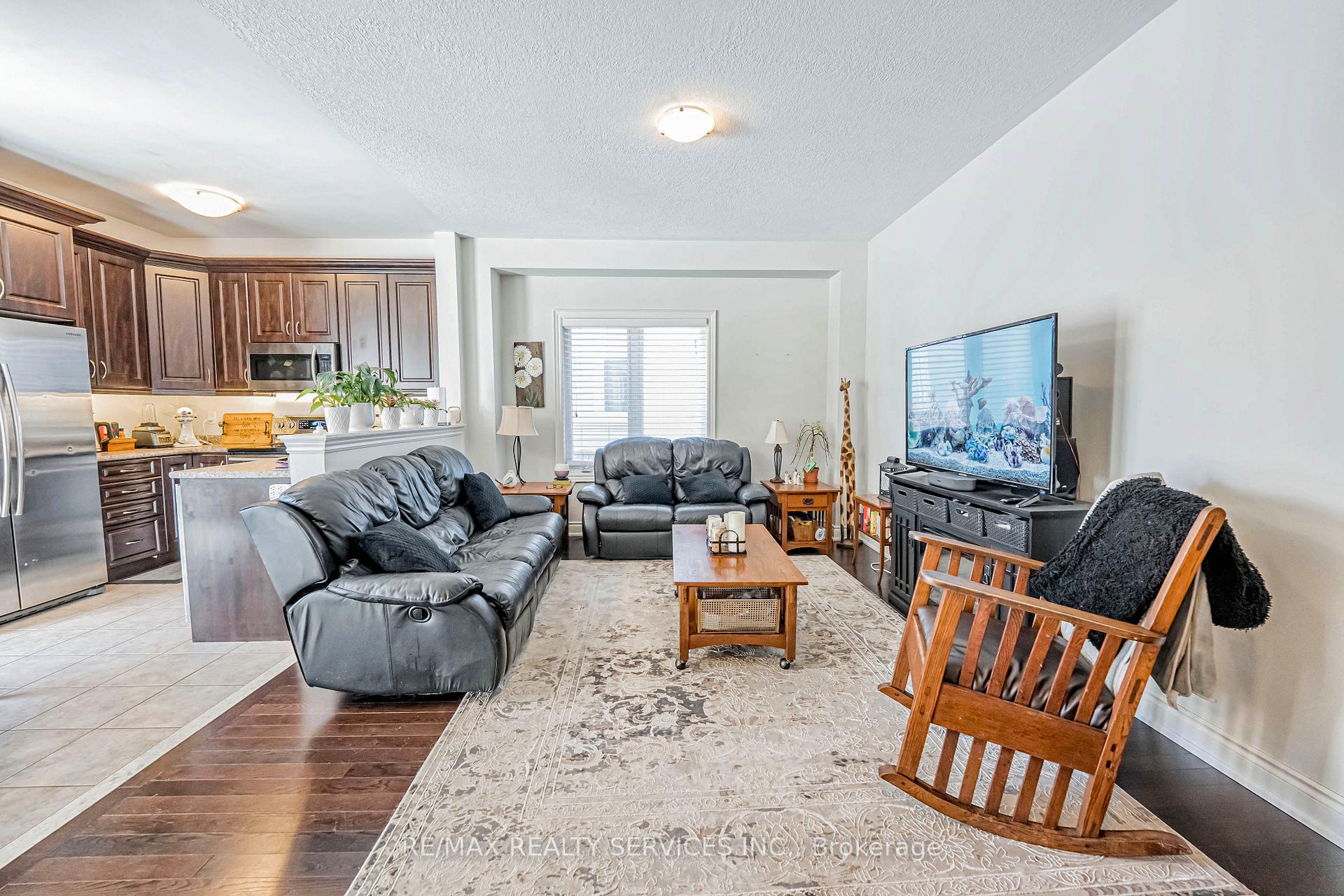 Photo 9 of 203 King Street S, New Tecumseth, Alliston — HOMEH