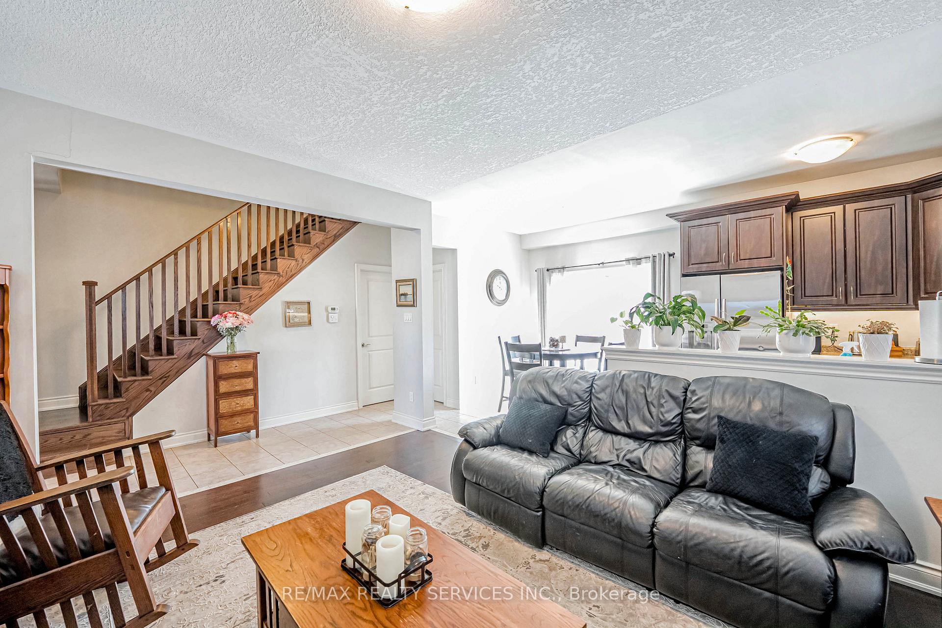 Photo 11 of 203 King Street S, New Tecumseth, Alliston — HOMEH