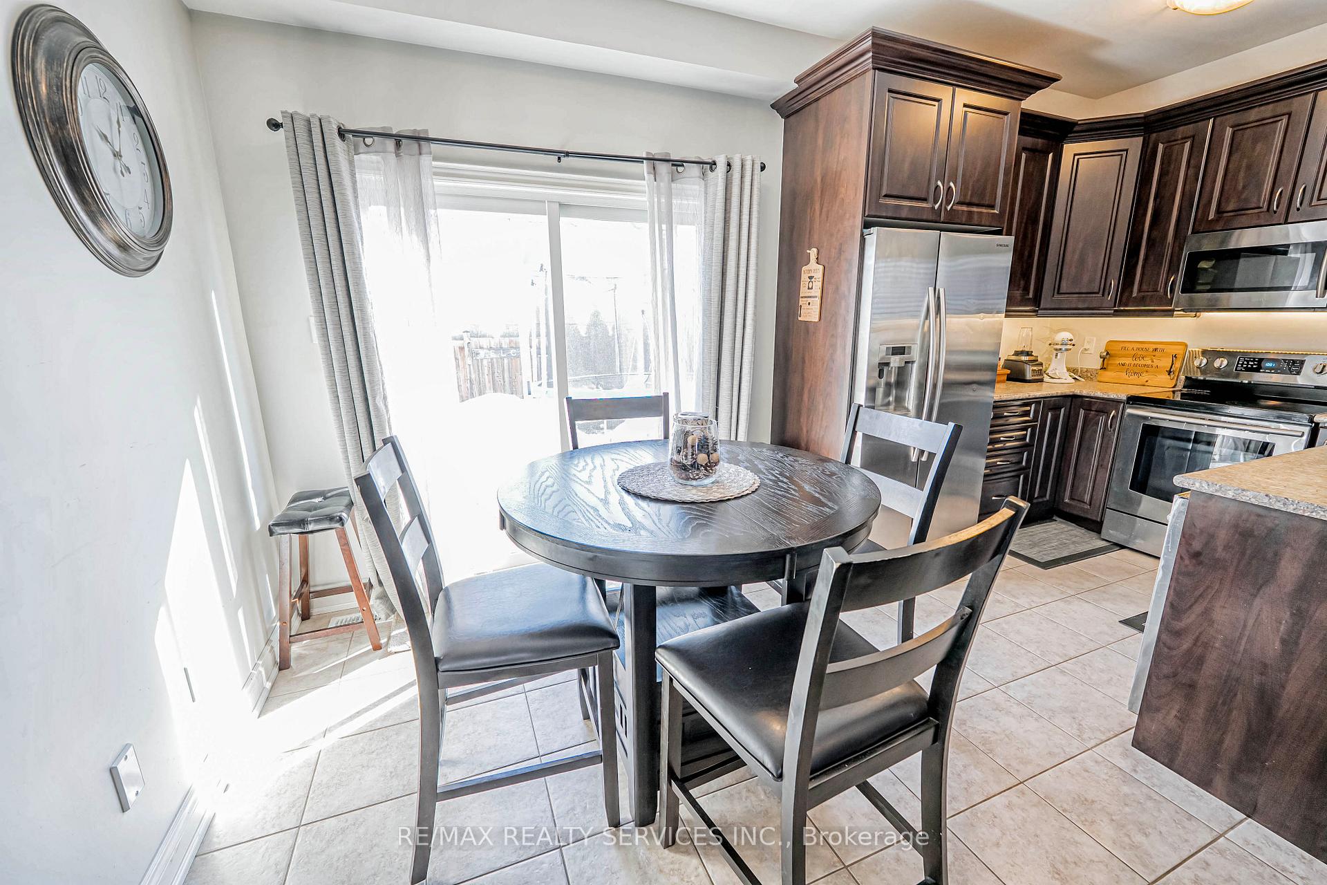 Photo 13 of 203 King Street S, New Tecumseth, Alliston — HOMEH