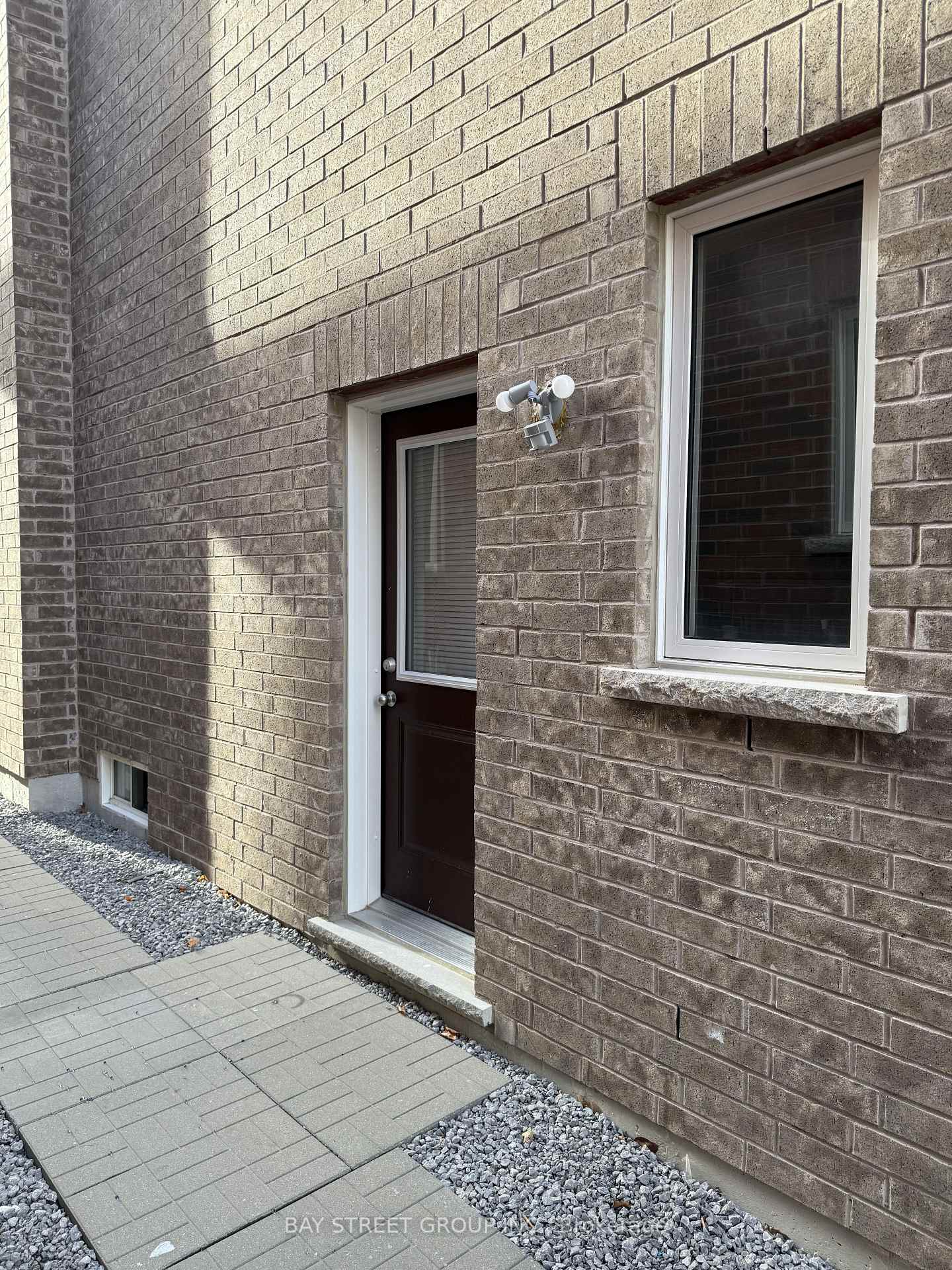 Photo 2 of 15 Reddington Road, Markham, Cedarwood — HOMEH