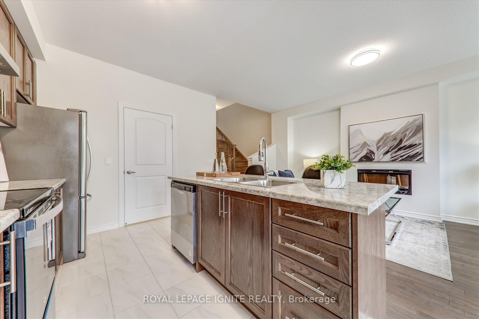 Photo 11 of 1120 Thompson Drive, Oshawa, Kedron — HOMEH