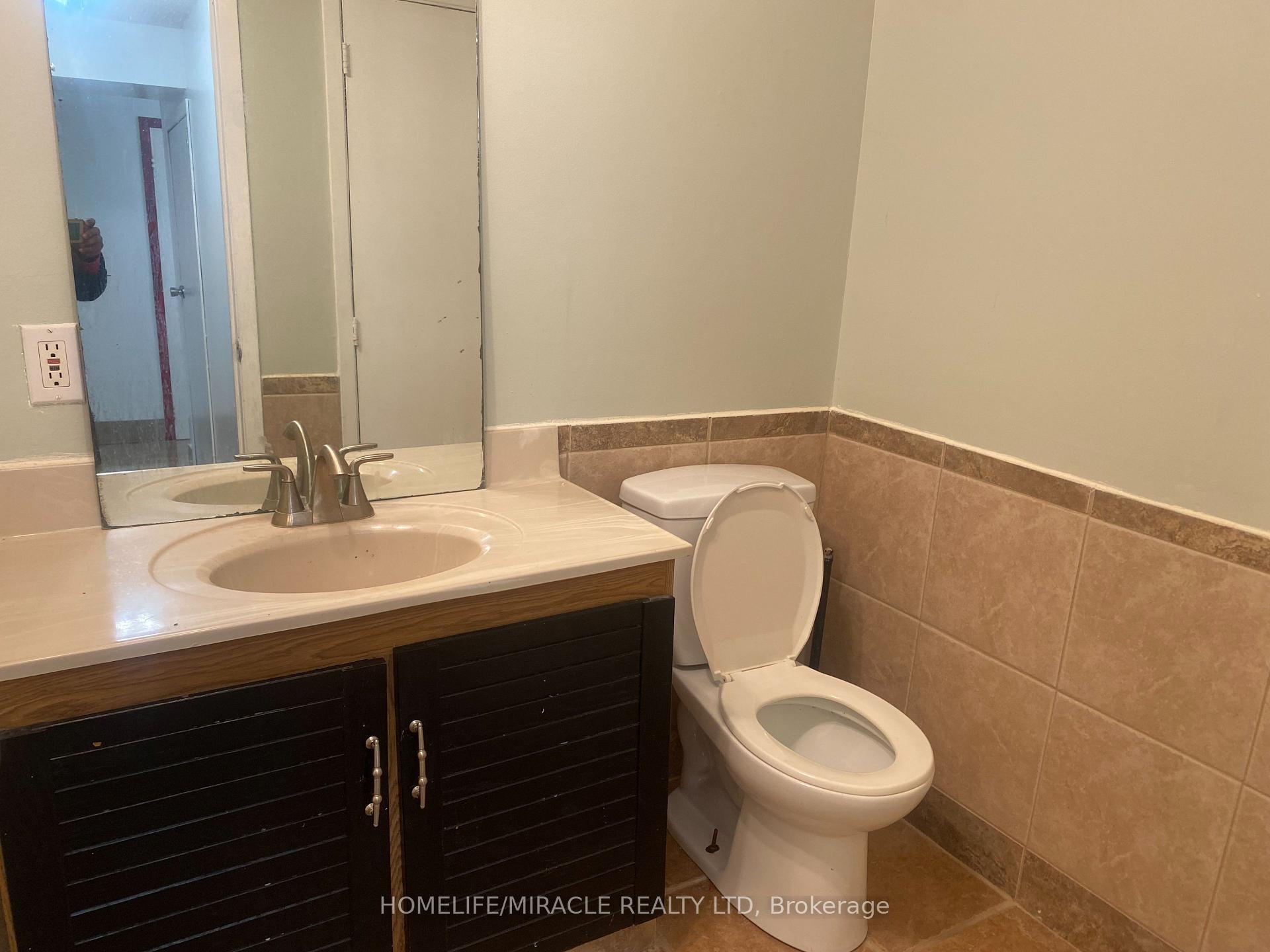 Photo 11 of 1300 Belair Crescent, Oshawa, Eastdale — HOMEH