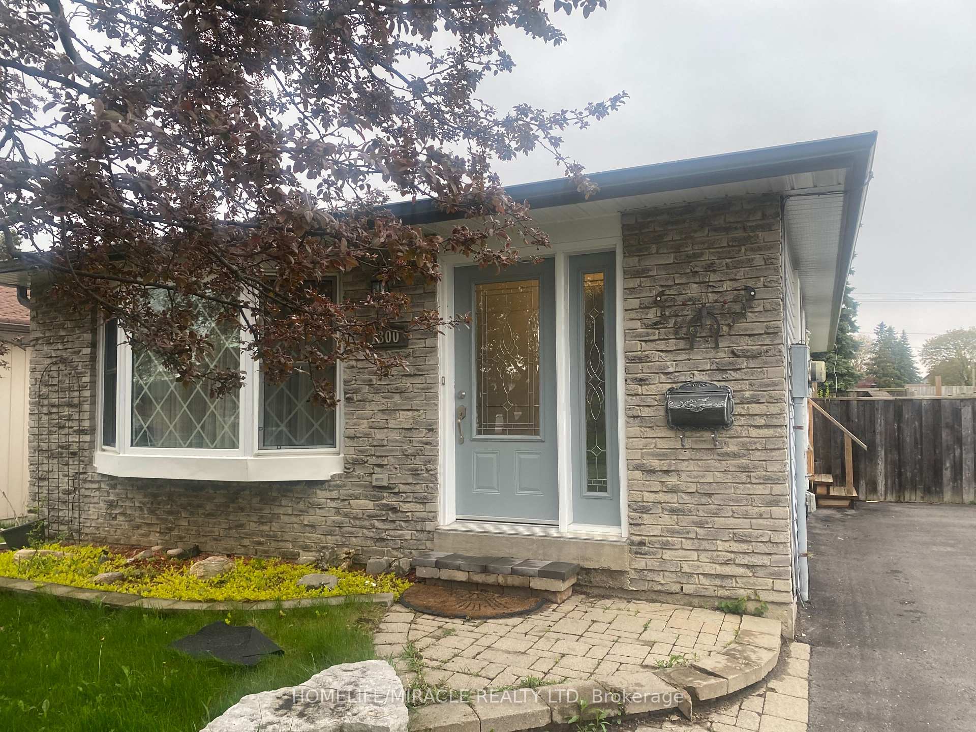 Photo 23 of 1300 Belair Crescent, Oshawa, Eastdale — HOMEH