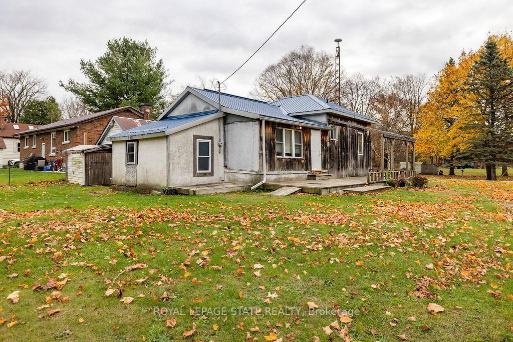 Photo 3 of 13 Broad Lane, Norfolk, Teeterville — HOMEH