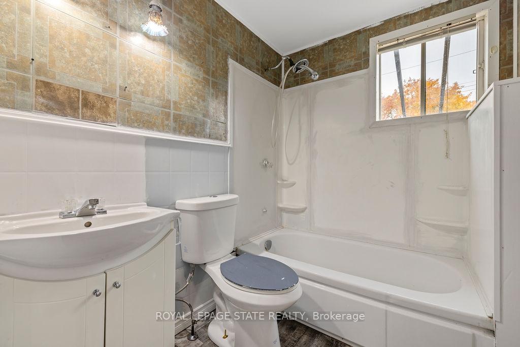 Photo 7 of 13 Broad Lane, Norfolk, Teeterville — HOMEH