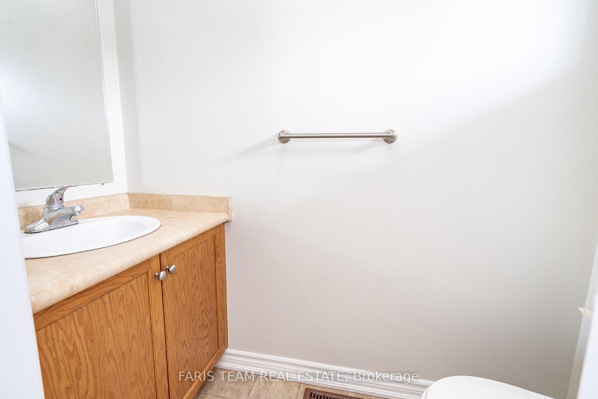 Photo 10 of 68 Michelle Drive, Orillia — HOMEH