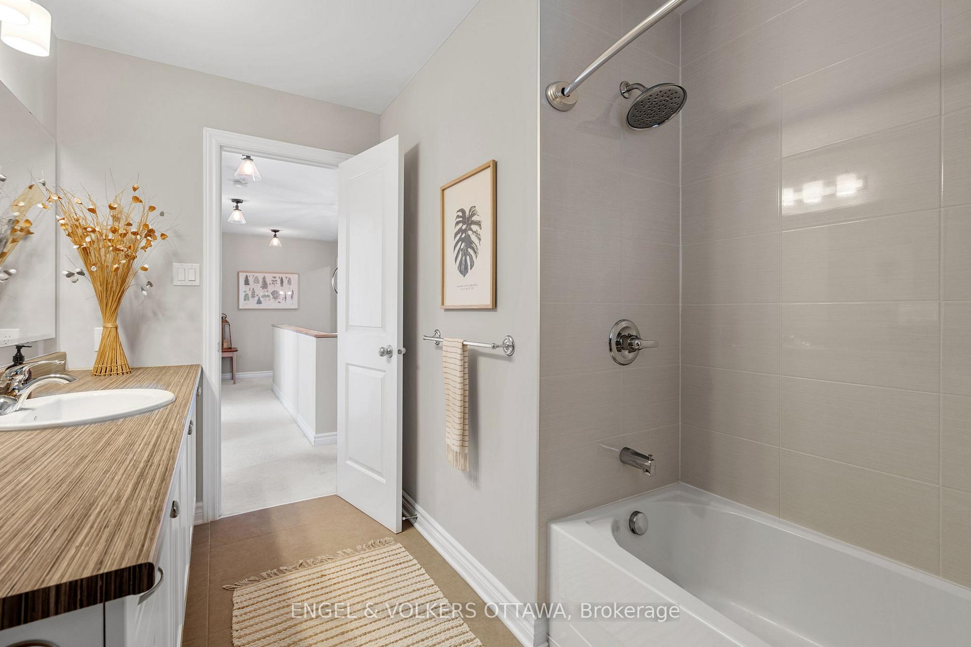 Photo 32 of 6333 Renaud Road, Ottawa, Mer Bleue/Bradley Estates/Anderson Park — HOMEH
