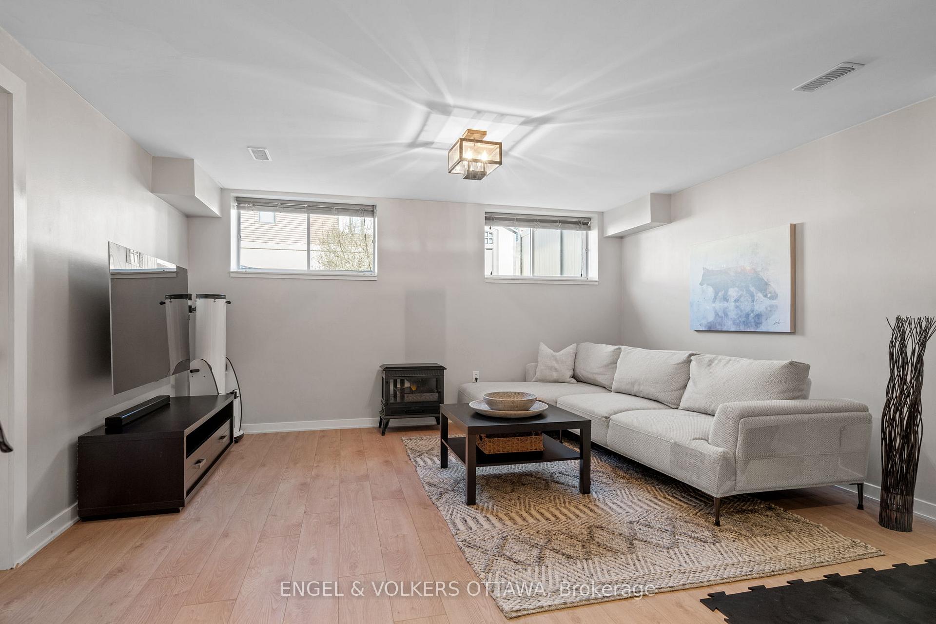 Photo 35 of 6333 Renaud Road, Ottawa, Mer Bleue/Bradley Estates/Anderson Park — HOMEH