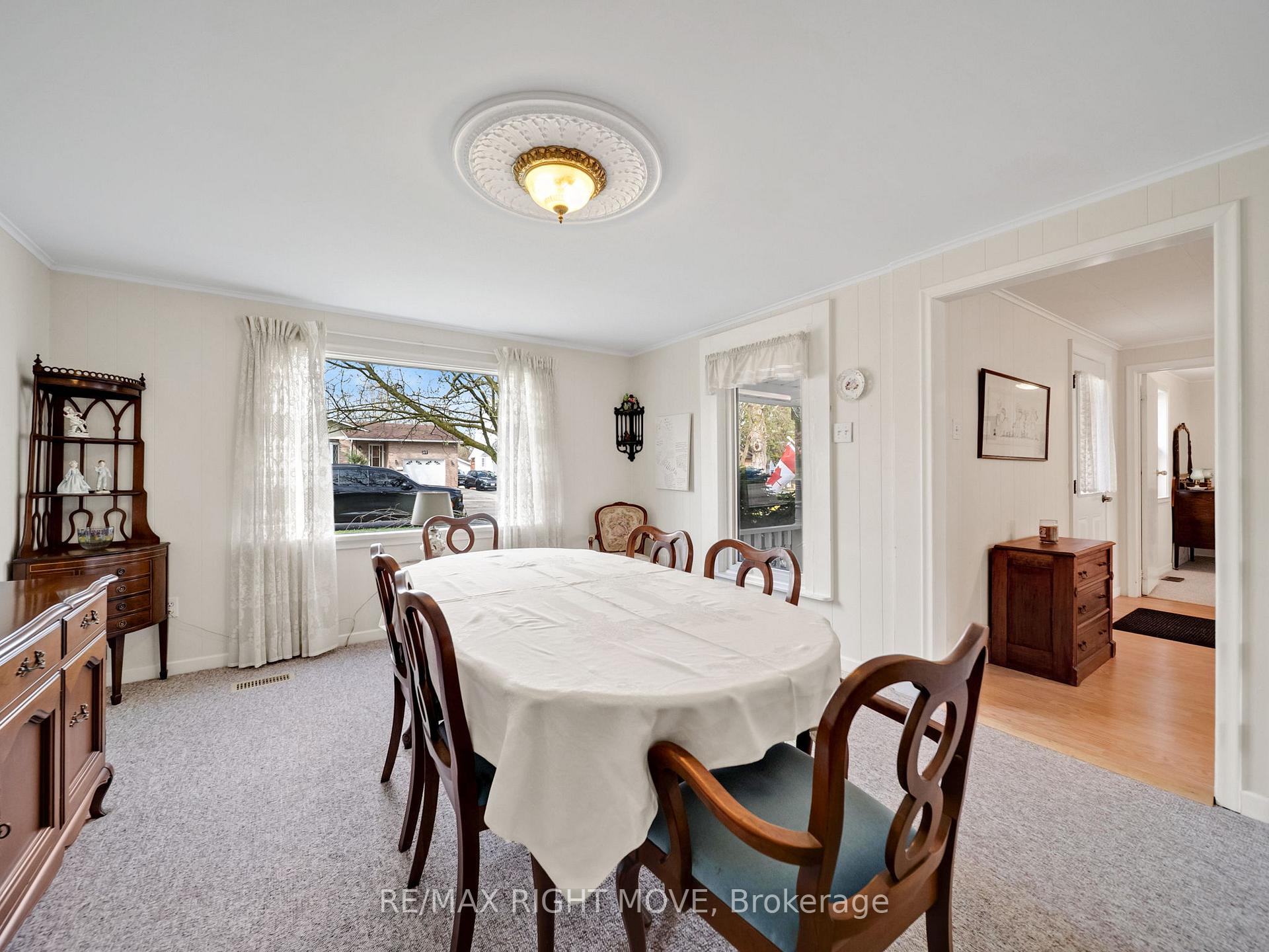 Photo 13 of 380 Peter Street N, Orillia — HOMEH