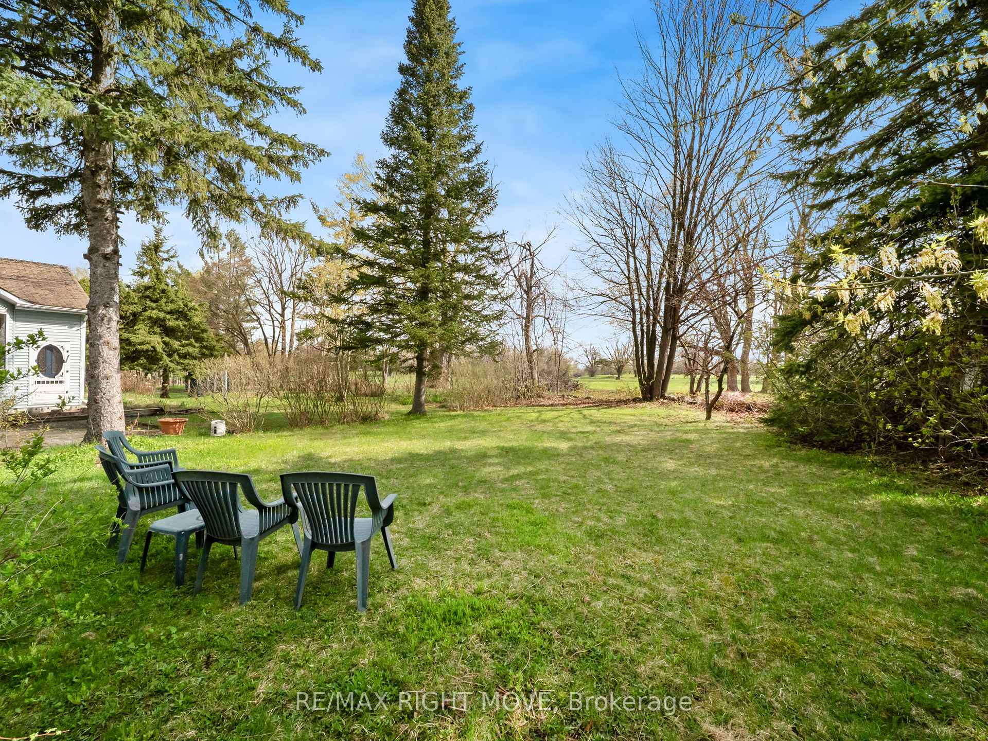 Photo 22 of 380 Peter Street N, Orillia — HOMEH