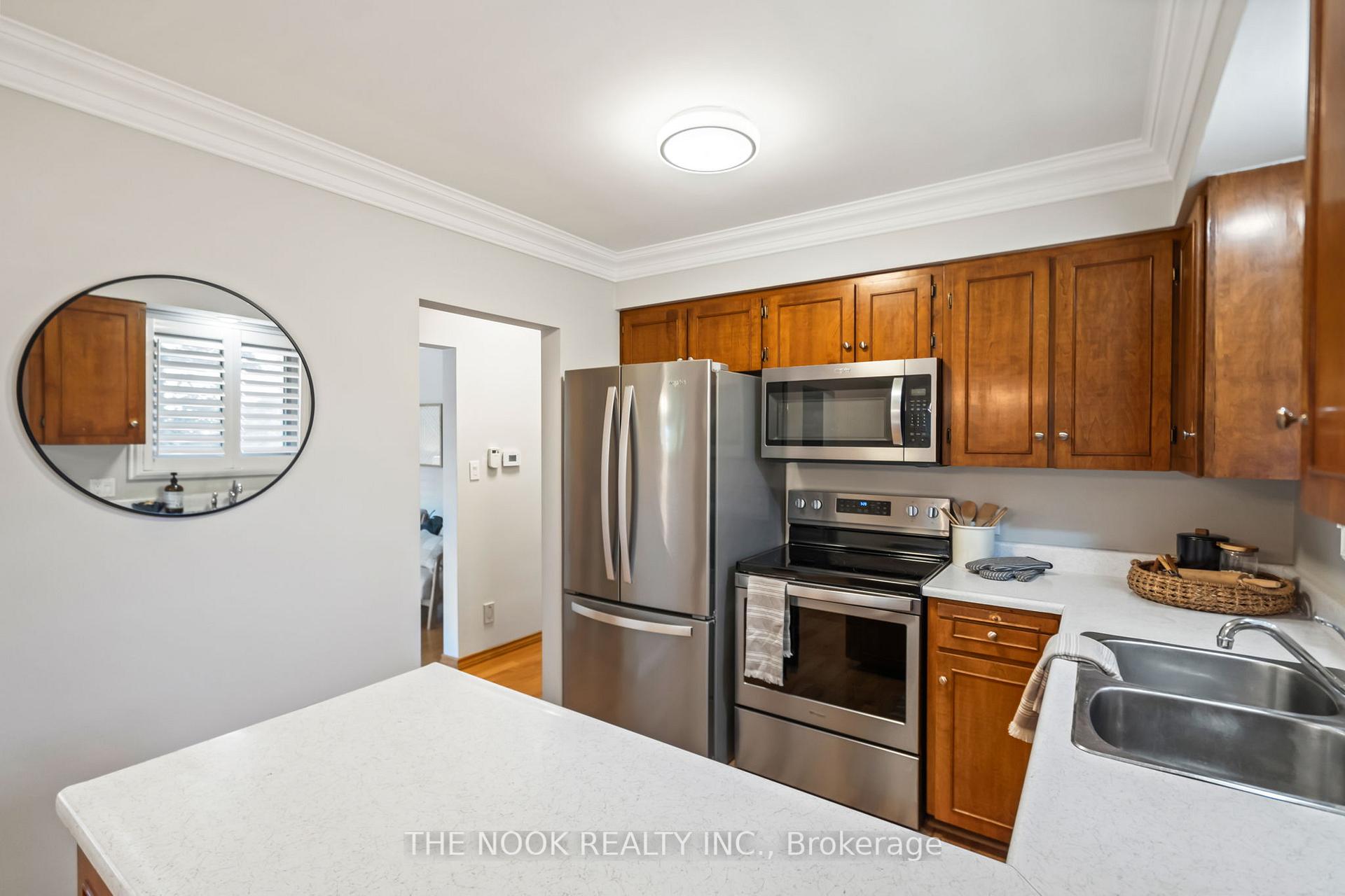 Photo 10 of 397 Holcan Avenue, Oshawa, O'Neill — HOMEH