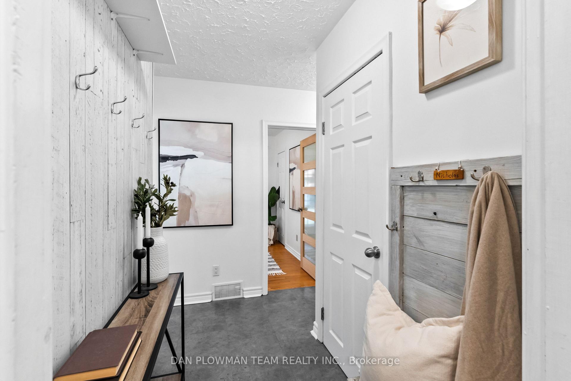 Photo 7 of 641 Stevenson Road N, Oshawa, McLaughlin — HOMEH