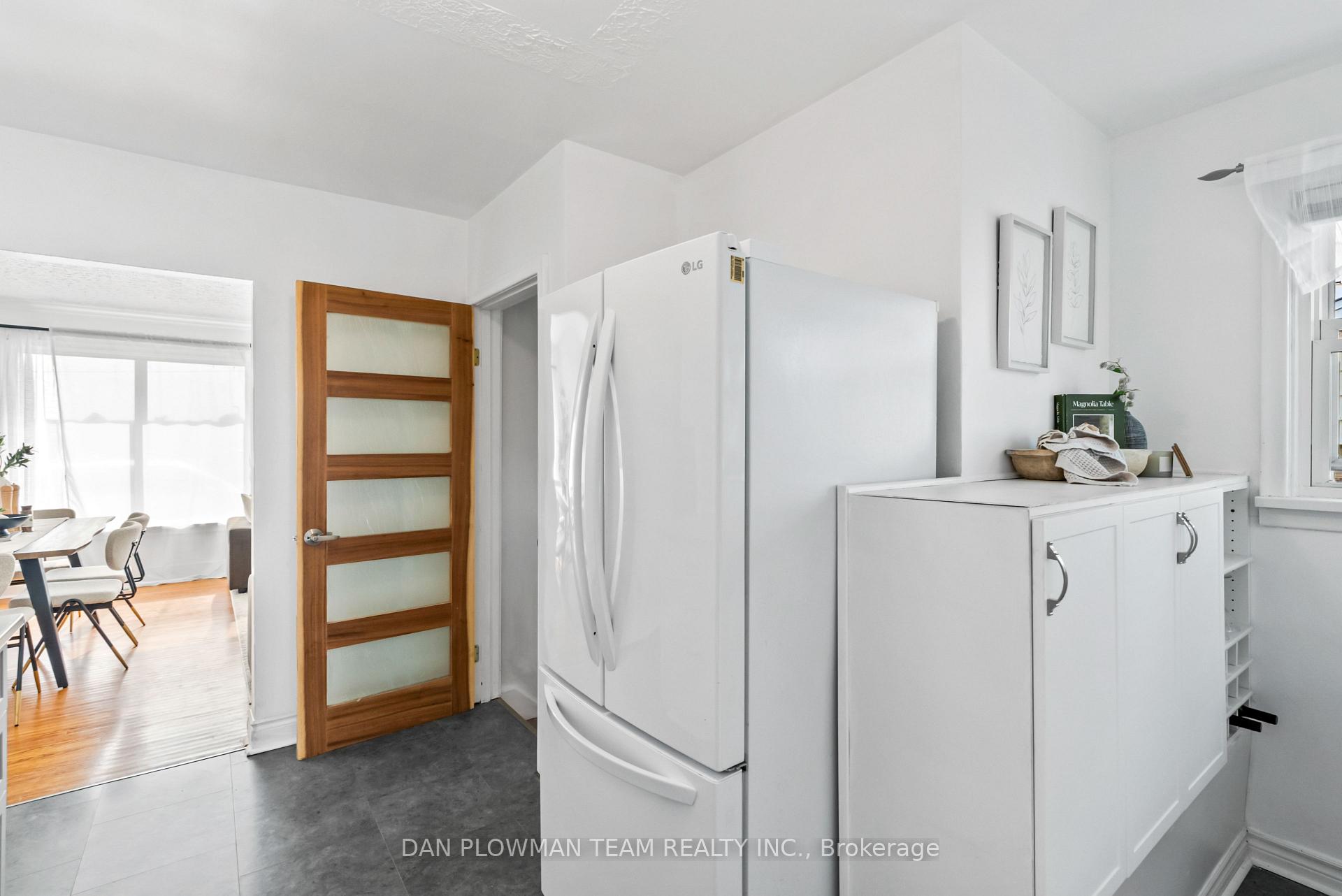 Photo 10 of 641 Stevenson Road N, Oshawa, McLaughlin — HOMEH