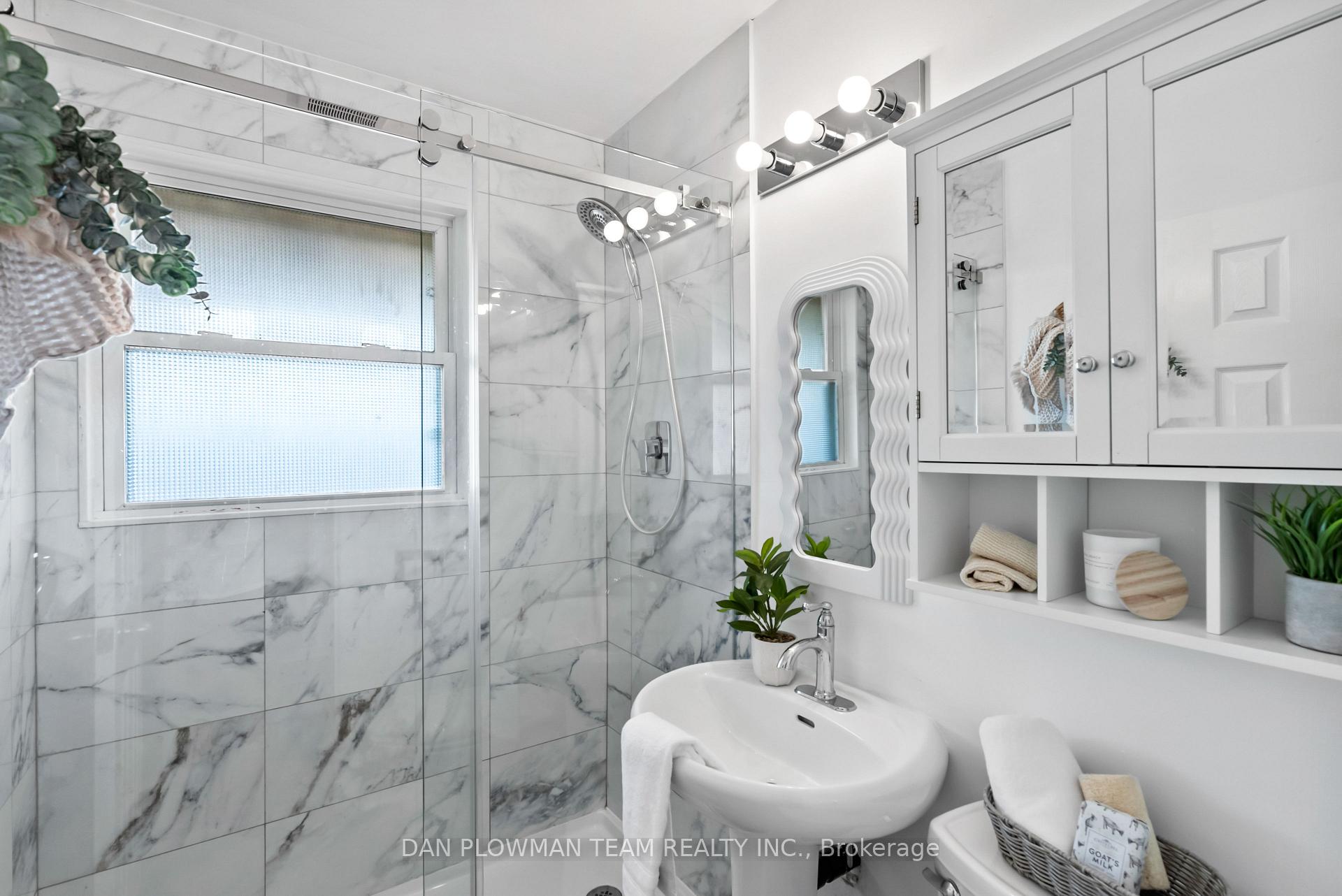 Photo 17 of 641 Stevenson Road N, Oshawa, McLaughlin — HOMEH
