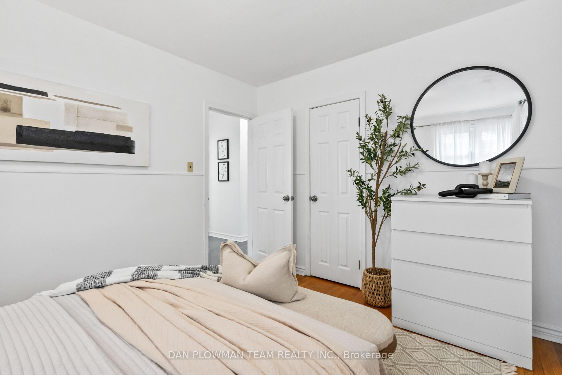Photo 22 of 641 Stevenson Road N, Oshawa, McLaughlin — HOMEH