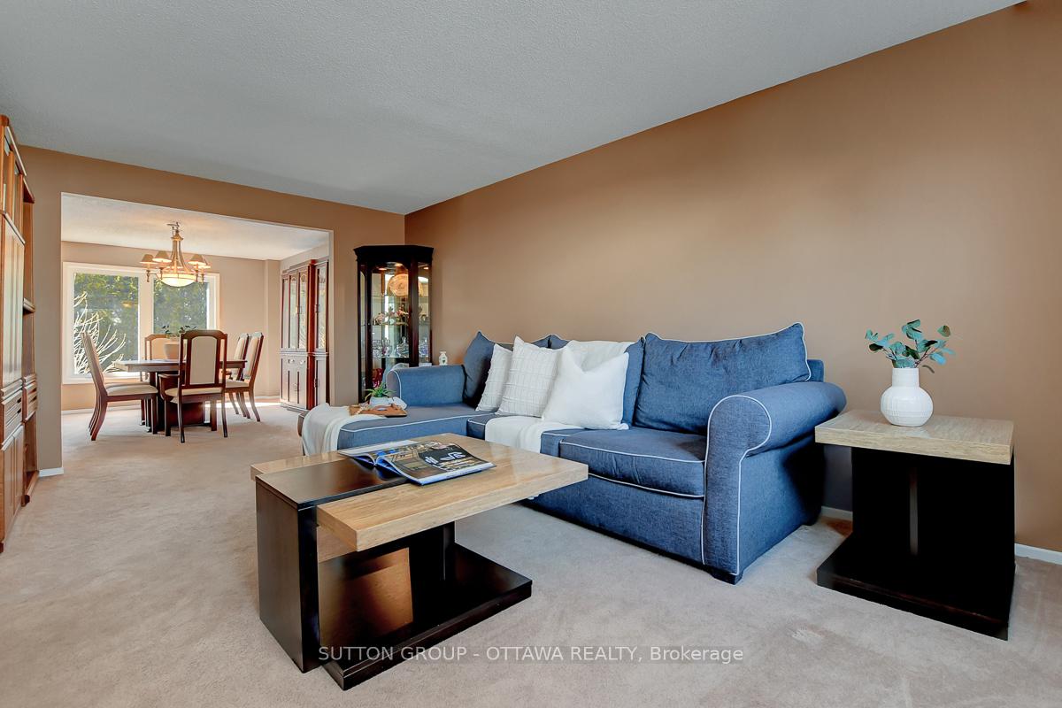 Photo 6 of 1016 Deauville Crescent, Ottawa, Orleans Wood — HOMEH