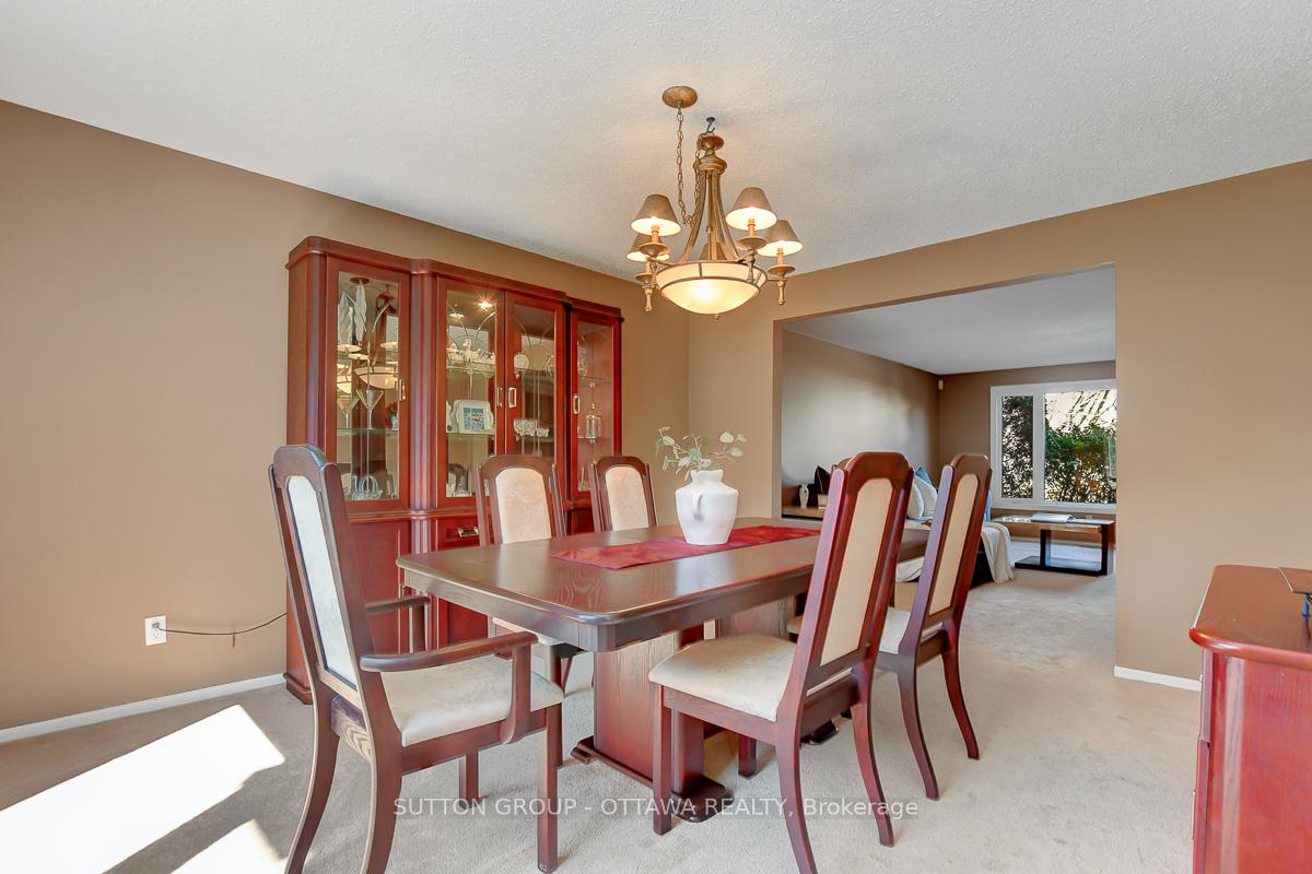 Photo 10 of 1016 Deauville Crescent, Ottawa, Orleans Wood — HOMEH