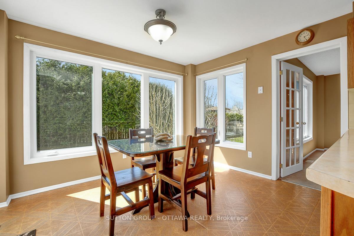 Photo 17 of 1016 Deauville Crescent, Ottawa, Orleans Wood — HOMEH
