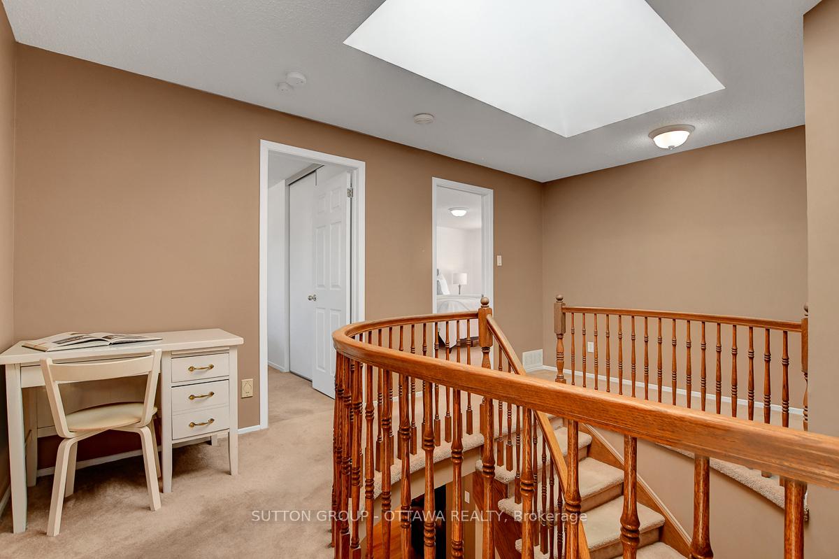 Photo 22 of 1016 Deauville Crescent, Ottawa, Orleans Wood — HOMEH