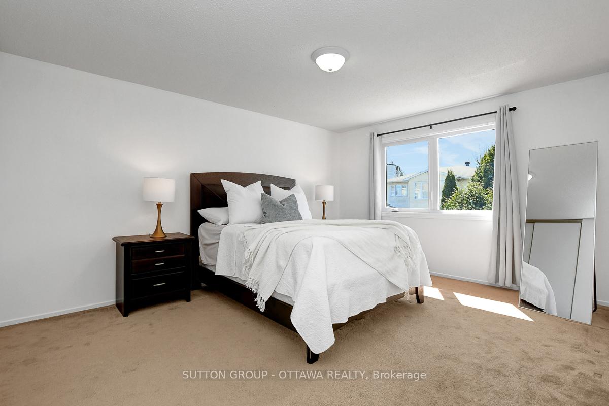 Photo 31 of 1016 Deauville Crescent, Ottawa, Orleans Wood — HOMEH