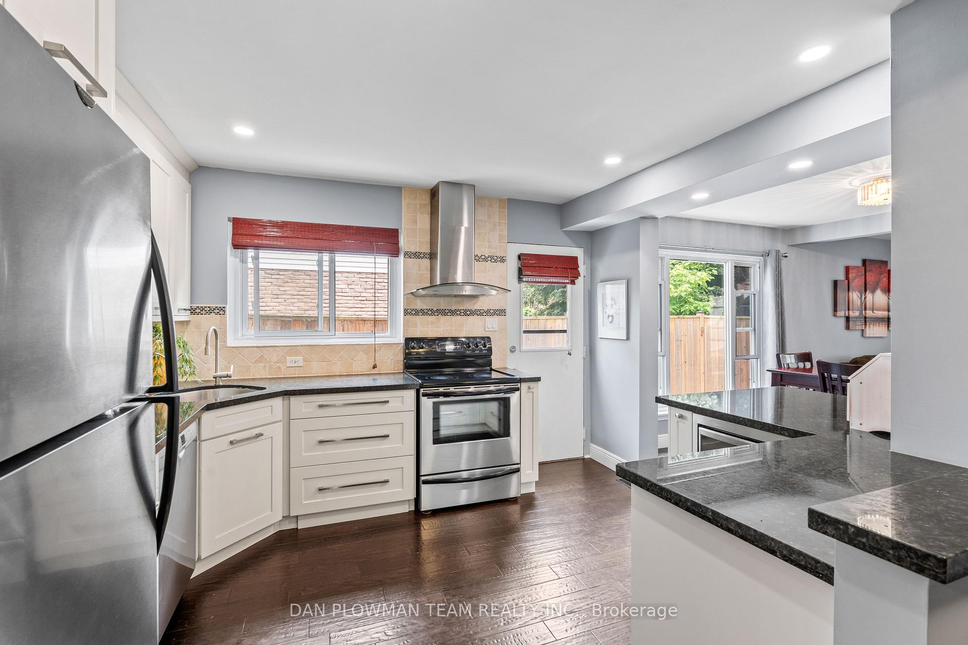 Photo 7 of 1264 Venus Crescent, Oshawa, Lakeview — HOMEH